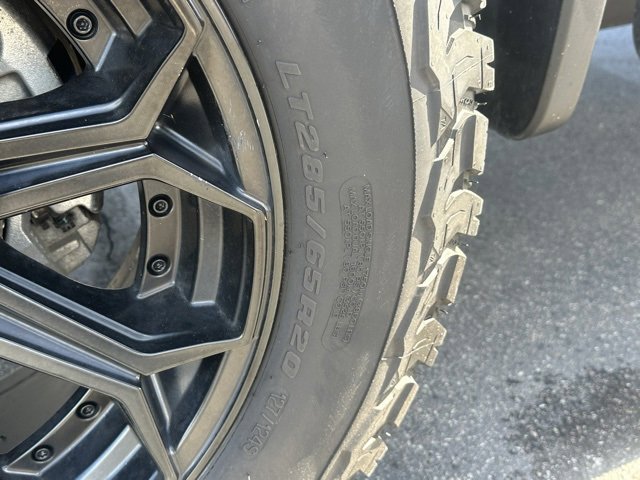 Used 2022 Chevrolet Silverado 3500 LT w/ Convenience Package image 18