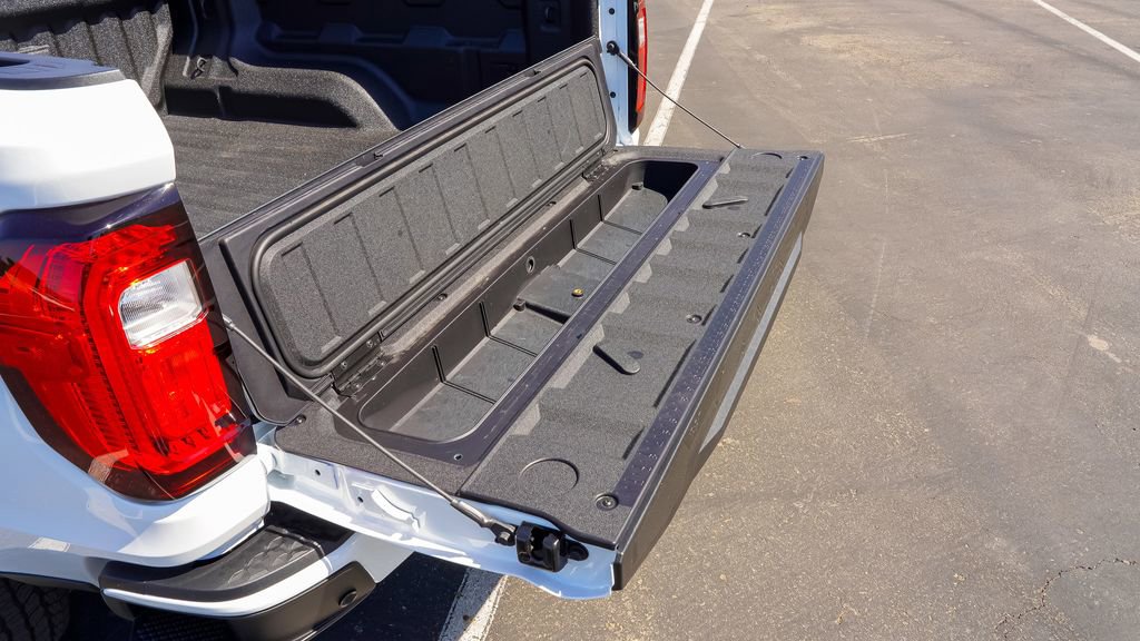 Used 2025 GMC Canyon Elevation w/ Convenience Package image 16