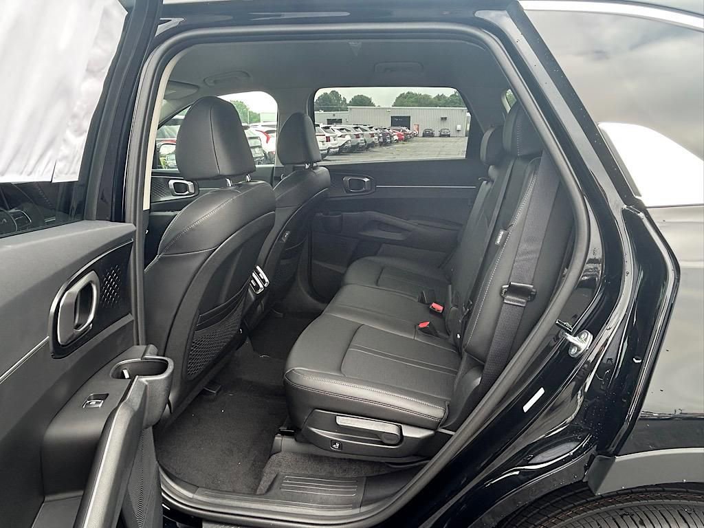 New 2025 Kia Sorento S w/ Panoramic Sunroof Package AWD/4WD image 20