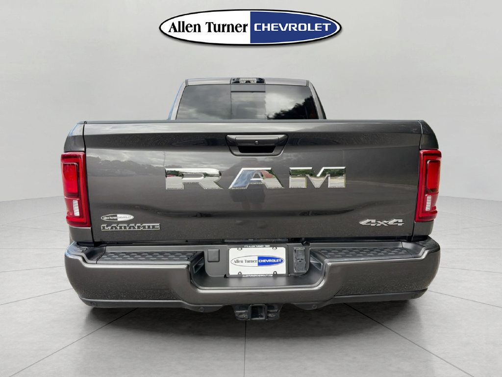 Used 2025 RAM 3500 Laramie AWD/4WD image 5