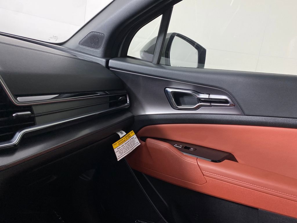 Certified 2025 Kia Sportage SX image 27