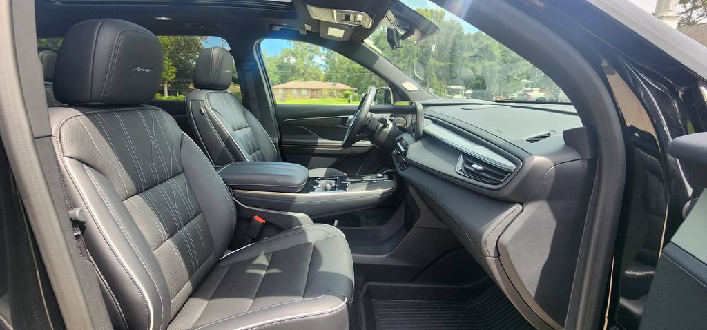 Used 2026 Buick Enclave Avenir w/ Super Cruise Package FWD image 27
