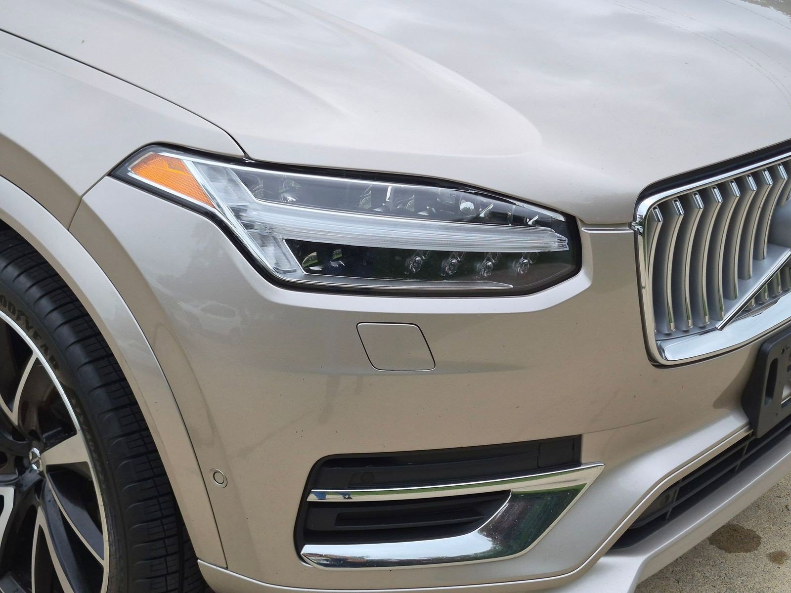 Used 2023 Volvo XC90 B6 Plus w/ Protection Package AWD/4WD image 41