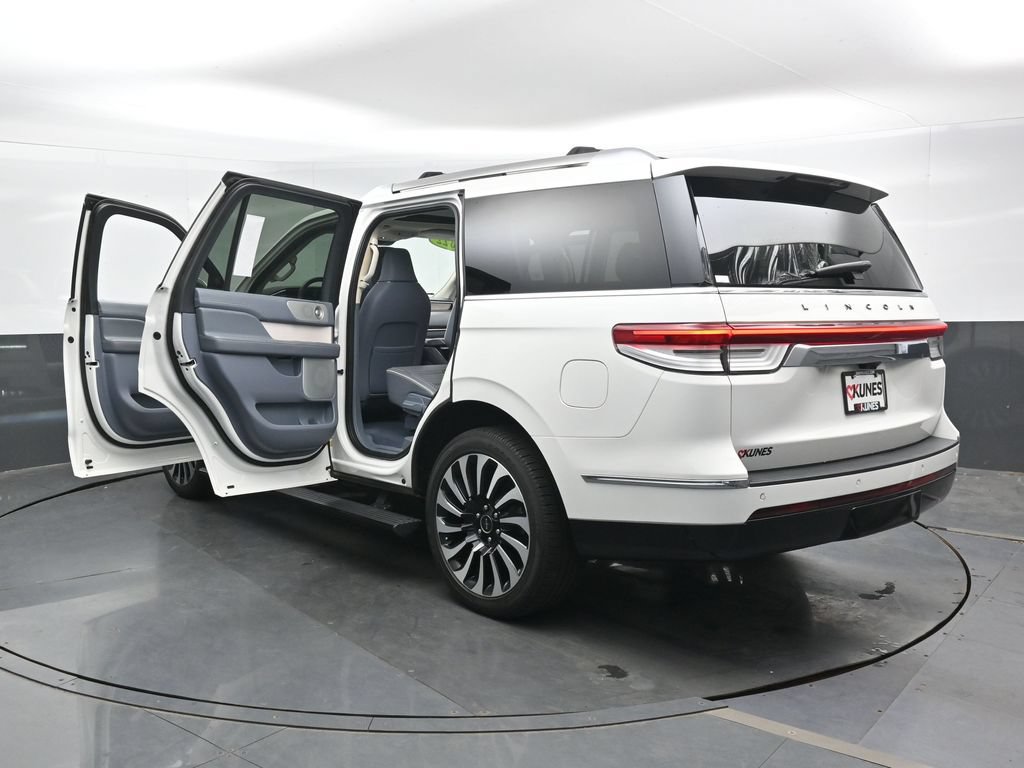 Used 2022 Lincoln Navigator Black Label AWD/4WD image 51