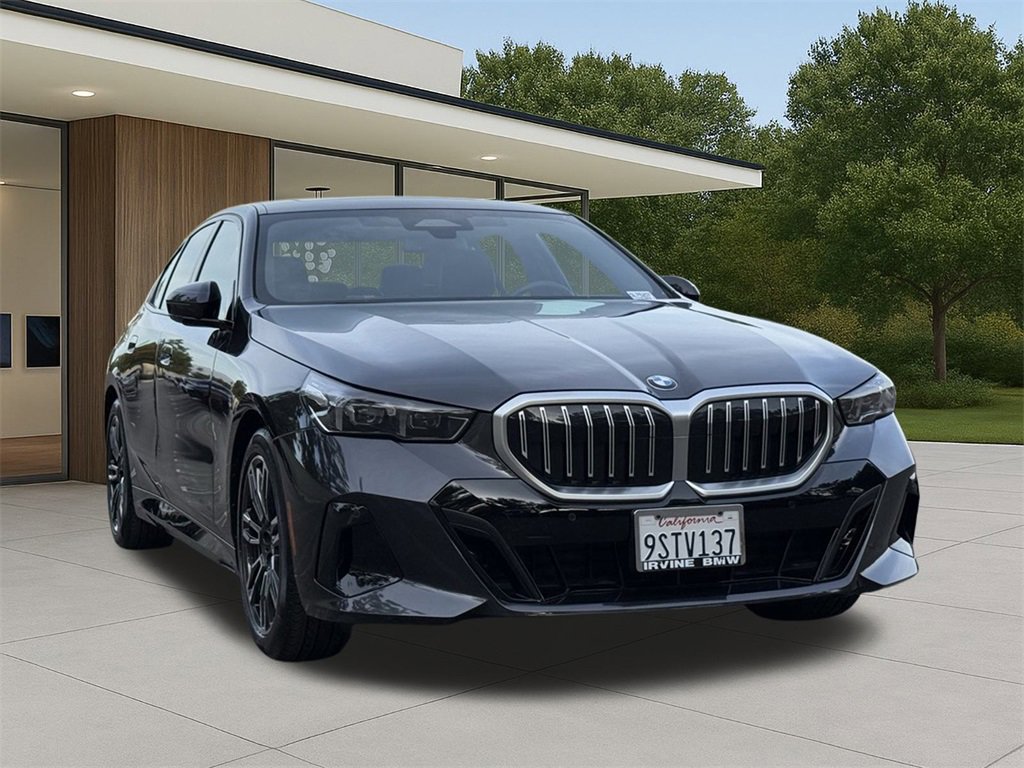 Used 2025 BMW 530i w/ M Sport Package image 4