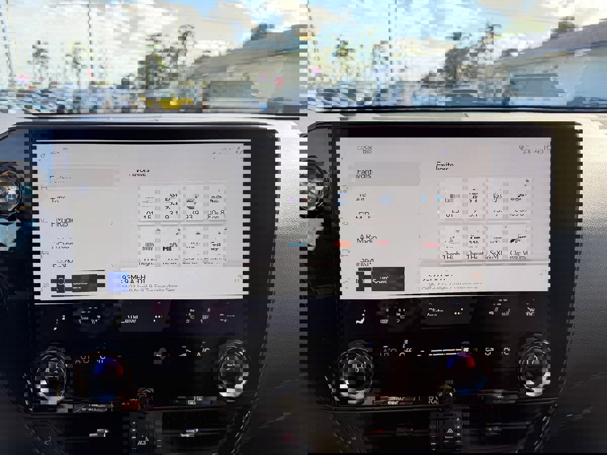 Used 2024 Lexus NX 350h AWD w/ Vision Package image 32