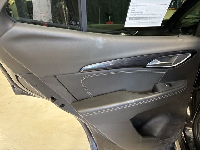 Used 2023 Buick Envision Preferred image 10