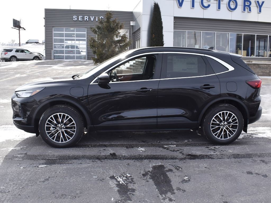 New 2026 Ford Escape SE image 2