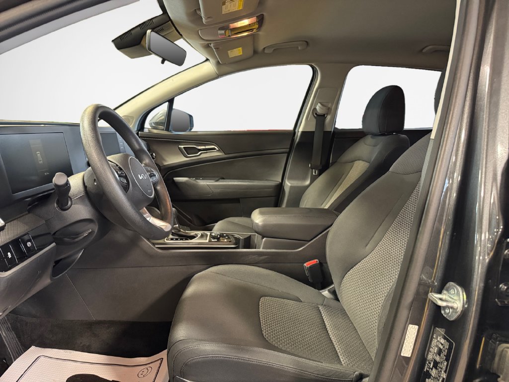 Certified 2023 Kia Sportage LX AWD/4WD image 12