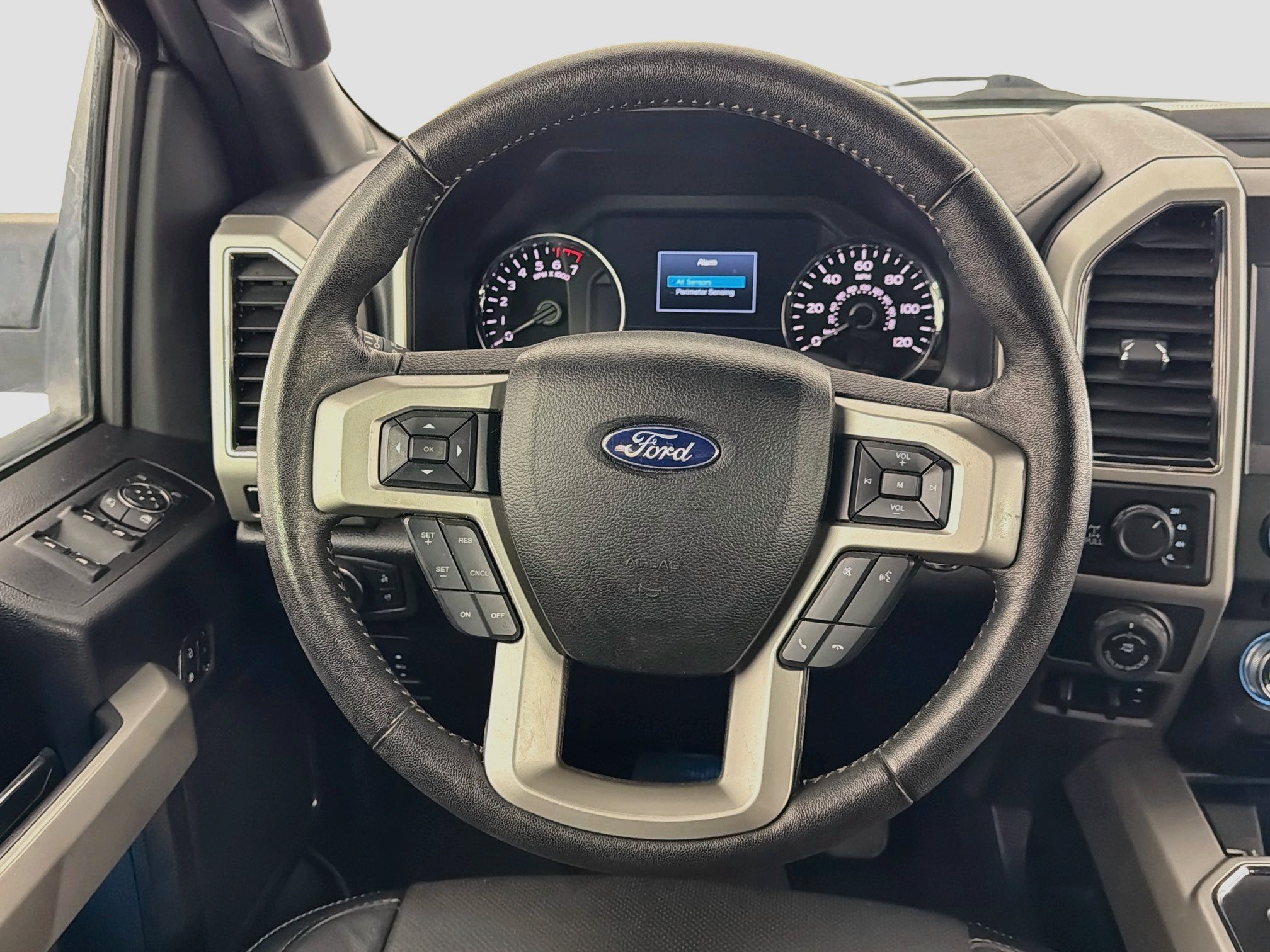Used 2018 Ford F150 Lariat w/ Equipment Group 502A Luxury AWD/4WD image 18