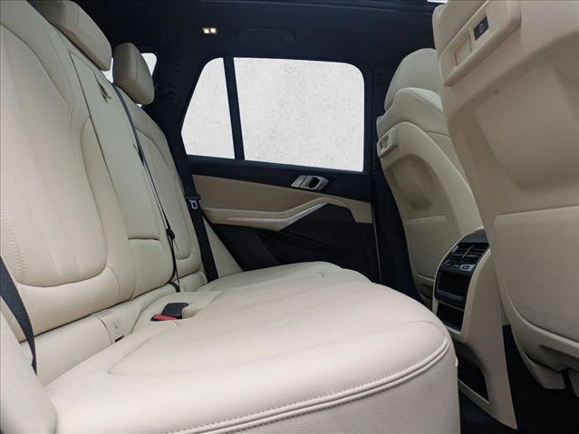Used 2022 BMW X5 xDrive40i w/ Parking Assistance Package image 20