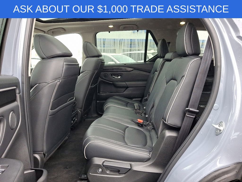 Used 2023 Honda Pilot Elite image 13