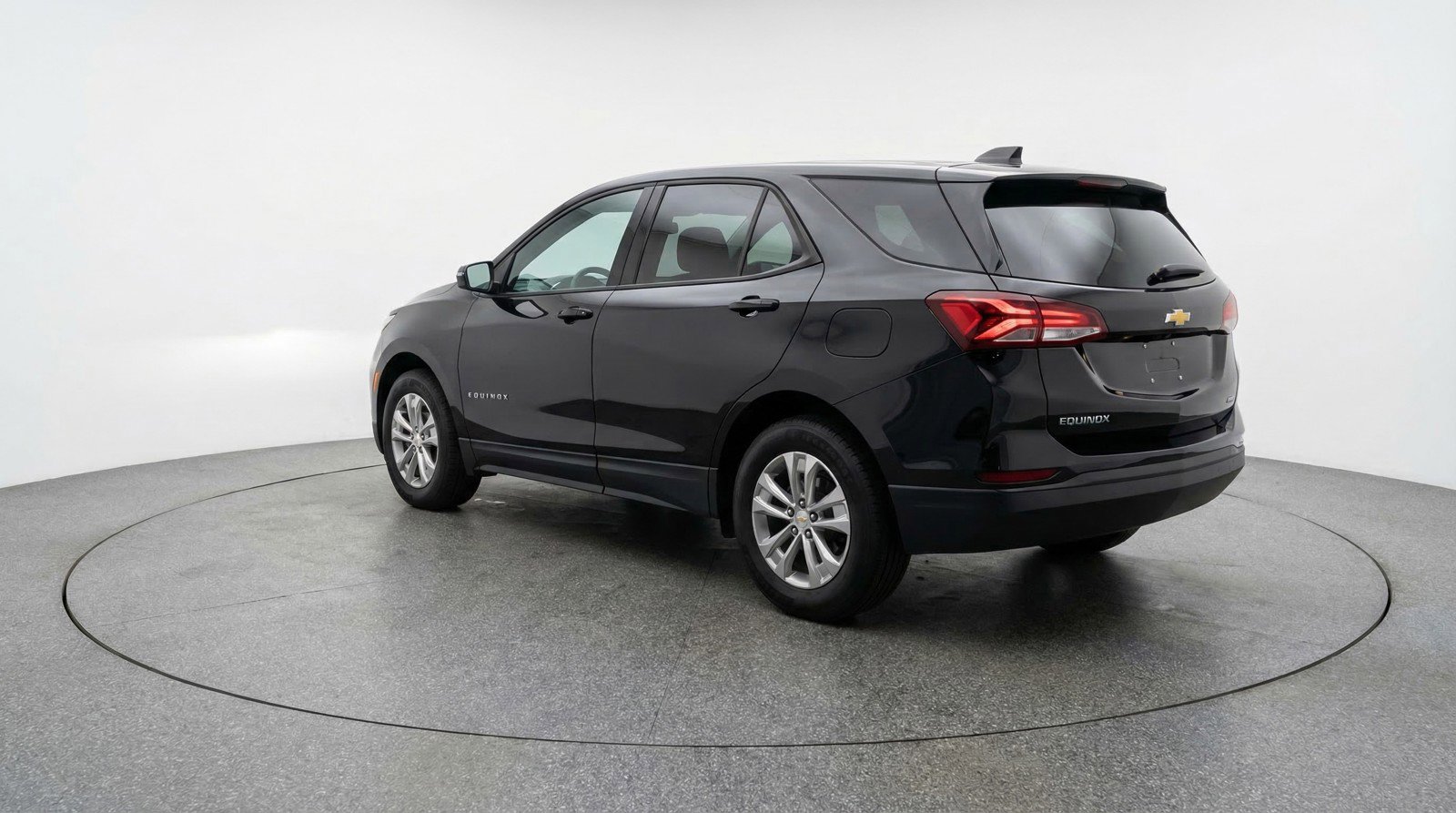 Used 2025 Chevrolet Equinox LT FWD image 6