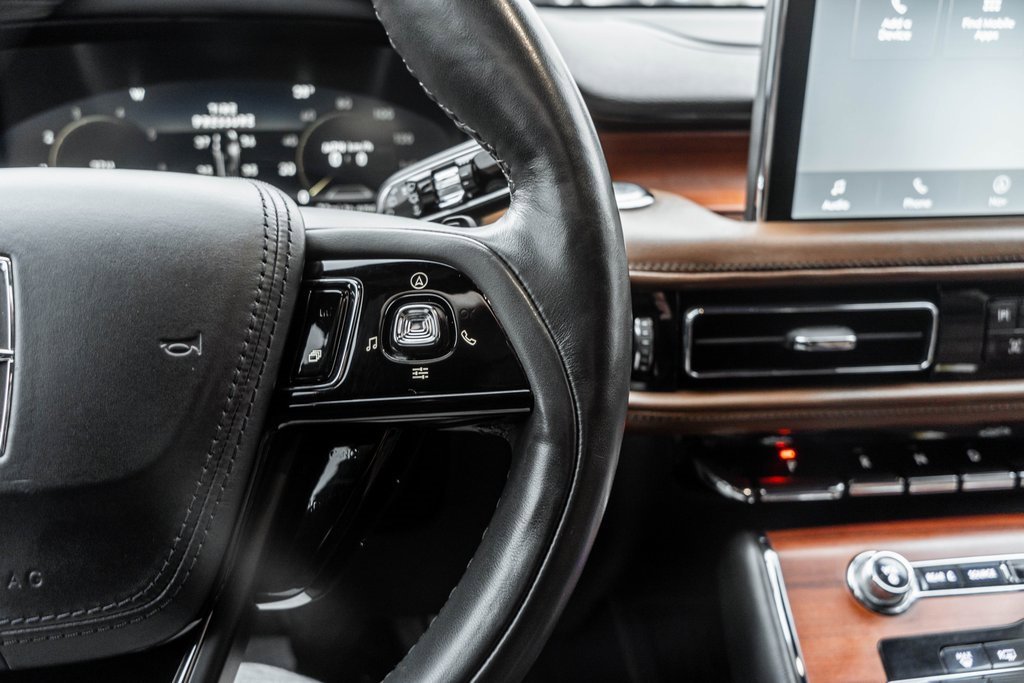 Used 2021 Lincoln Aviator Reserve w/ Equipment Group 202A image 25