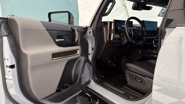 Used 2025 GMC Hummer EV 2X image 31