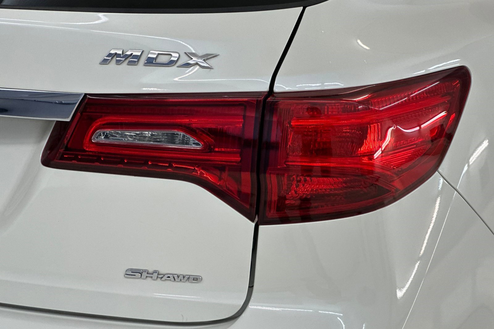 Used 2016 Acura MDX SH-AWD image 12