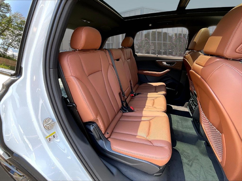 New 2026 Audi Q7 Premium Plus AWD/4WD image 10