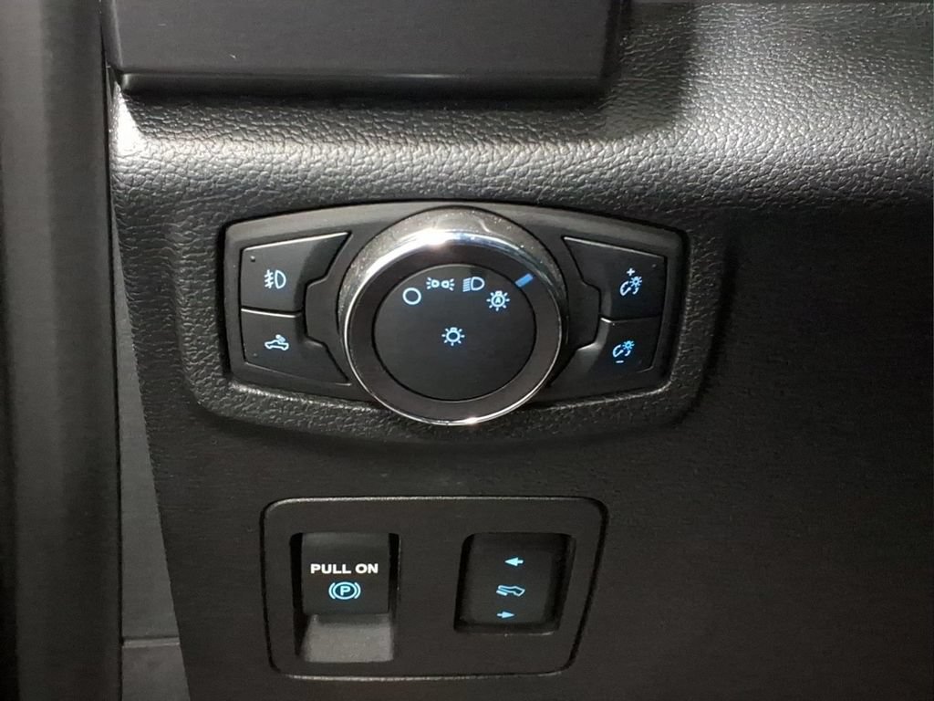 Used 2019 Ford F150 XLT w/ Equipment Group 302A Luxury AWD/4WD image 19