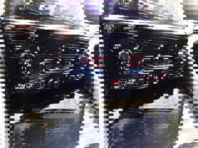 Used 2022 Jeep Grand Cherokee Laredo w/ Luxury Tech Group I image 26