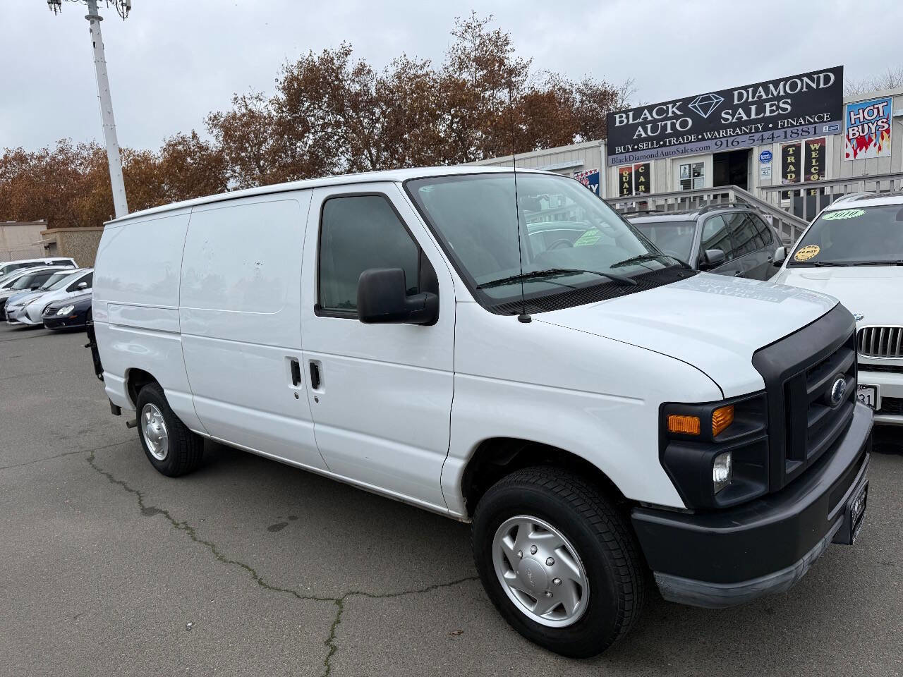 Used 2011 Ford E-150 and Econoline 150 w/ Commercial Cargo Van Pkg image 3