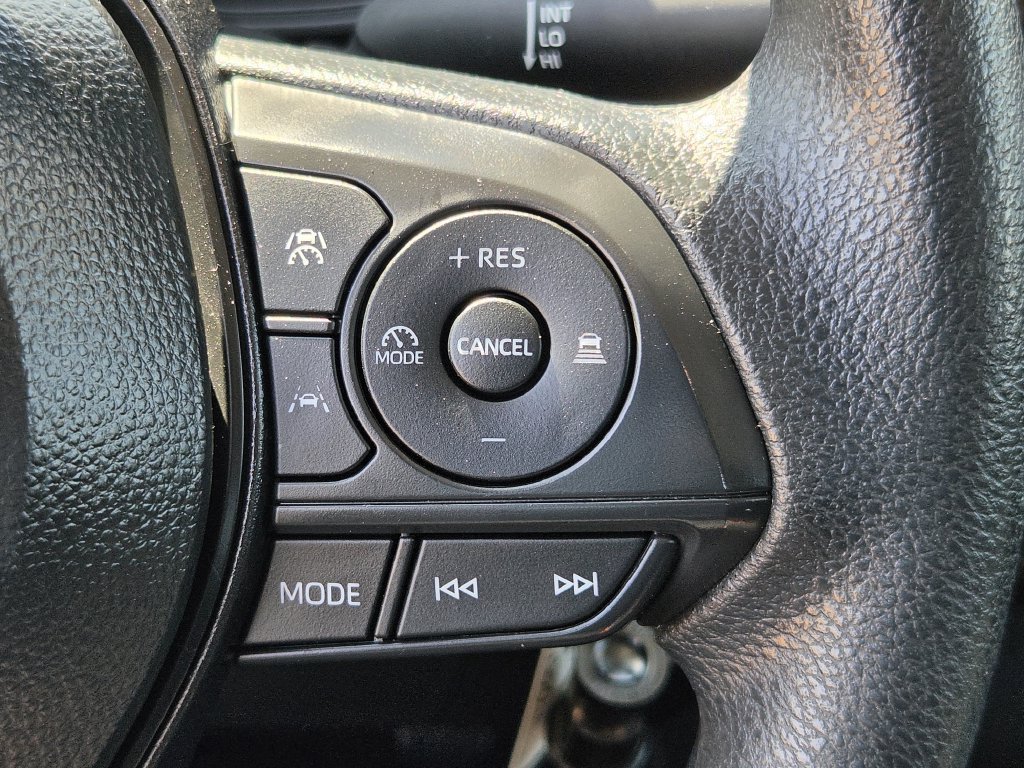 Used 2026 Toyota Corolla LE FWD image 22