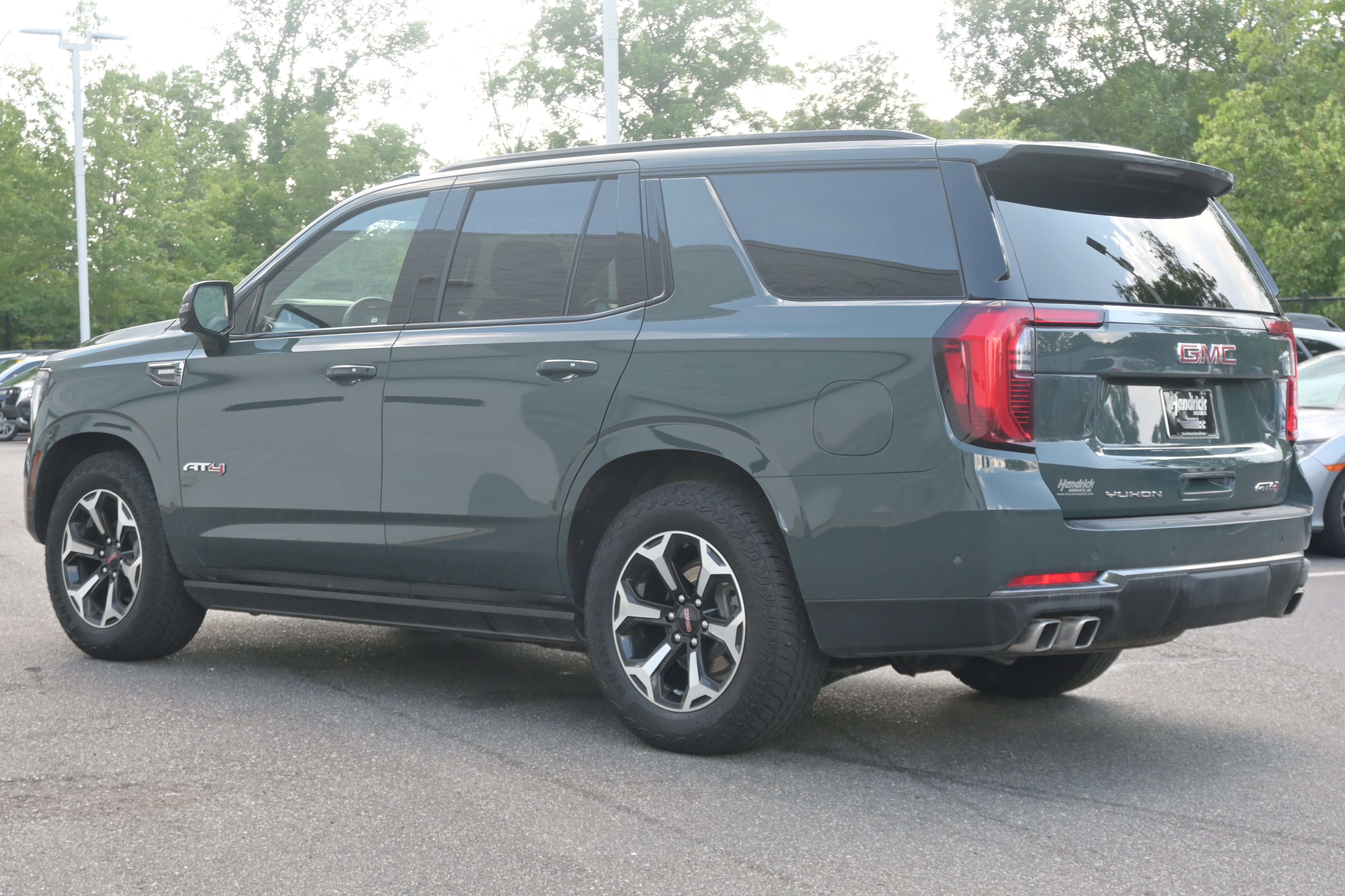 Used 2026 GMC Yukon AT4 AWD/4WD image 7