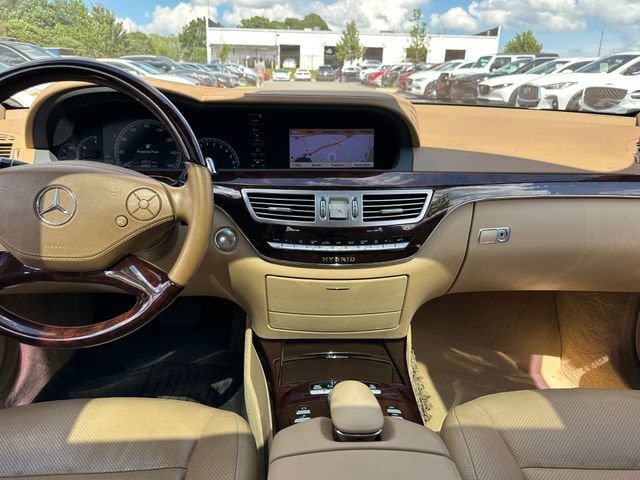 Used 2012 Mercedes-Benz S 400 image 16