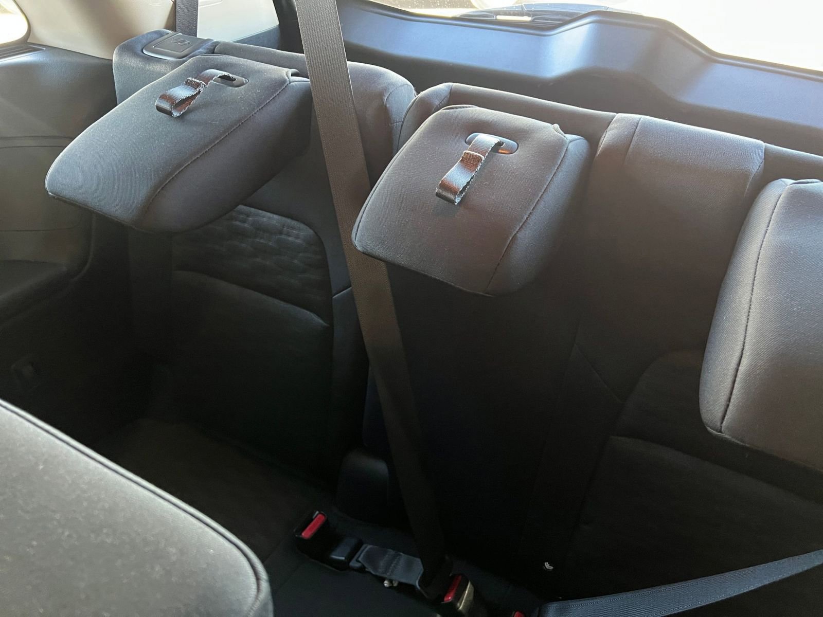 Used 2025 Nissan Pathfinder SV AWD/4WD image 17