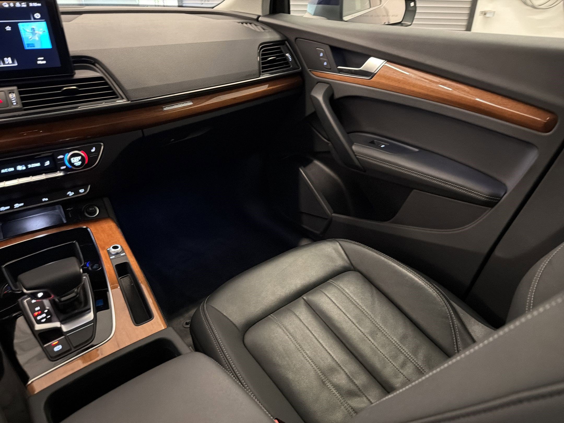 Used 2022 Audi Q5 2.0T Premium Plus w/ Premium Plus Package image 26