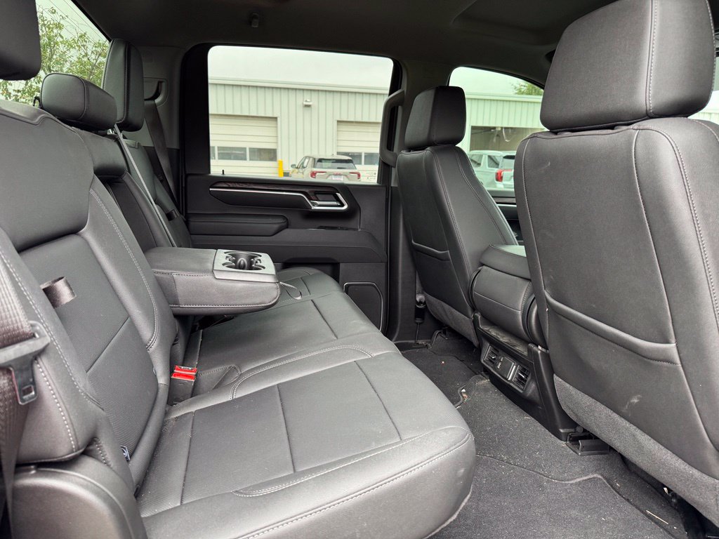 Used 2025 GMC Sierra 2500 SLT w/ Max Trailering Package AWD/4WD image 13