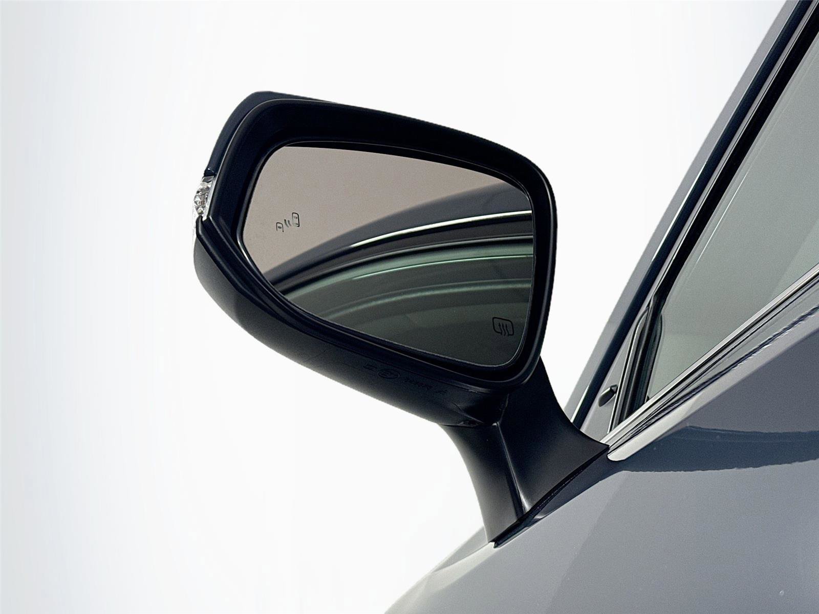 Certified 2025 Toyota Grand Highlander FWD image 5