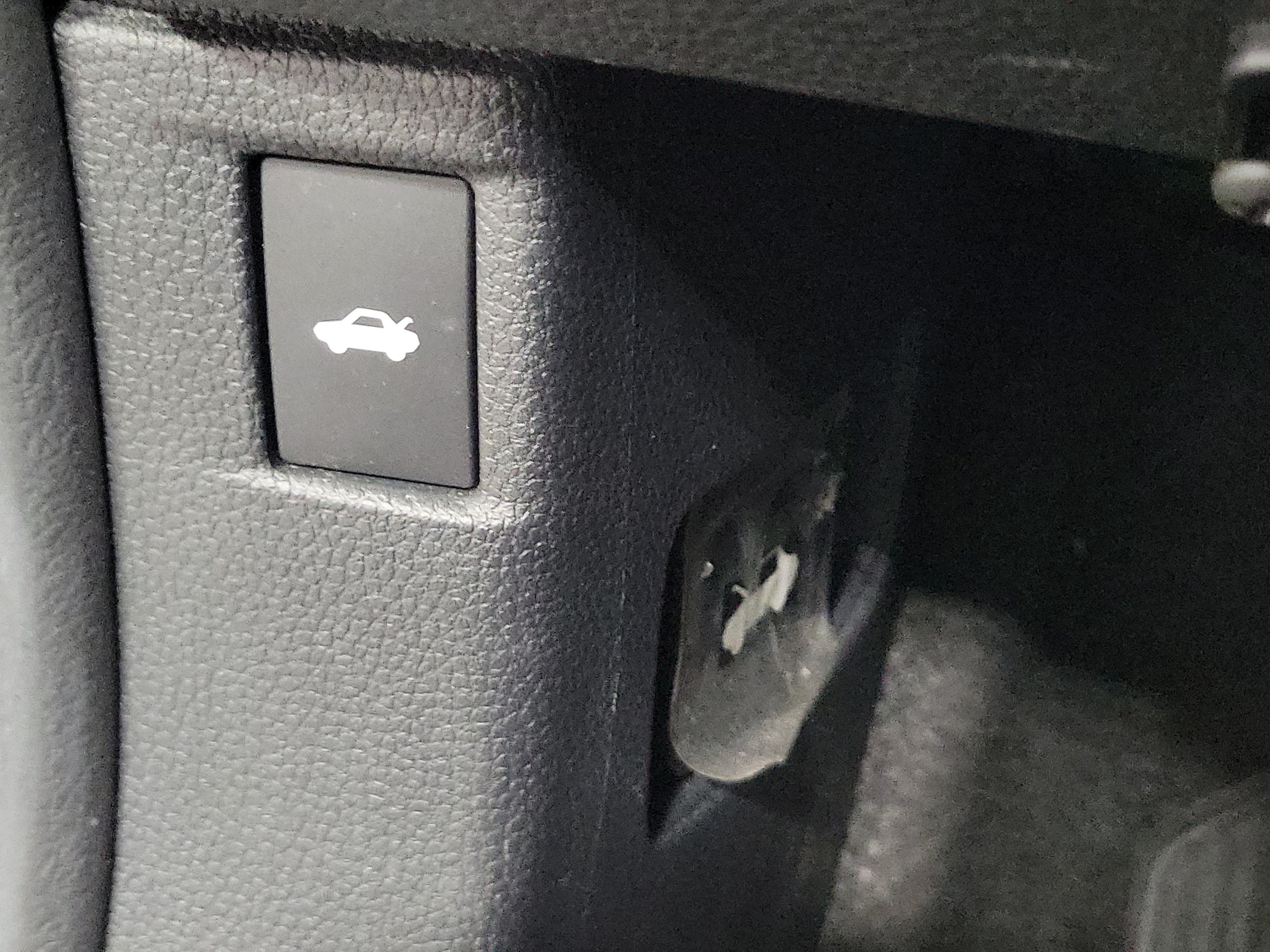 Used 2023 Honda Accord EX image 21