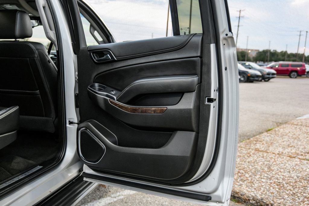 Used 2018 Chevrolet Suburban LT image 49