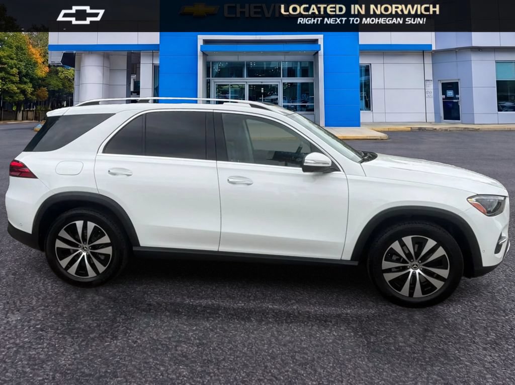 Used 2025 Mercedes-Benz GLE 350 4MATIC image 4