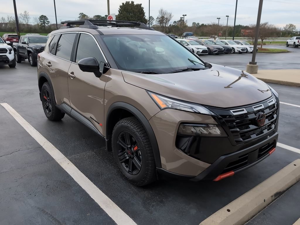 Used 2025 Nissan Rogue SV image 6