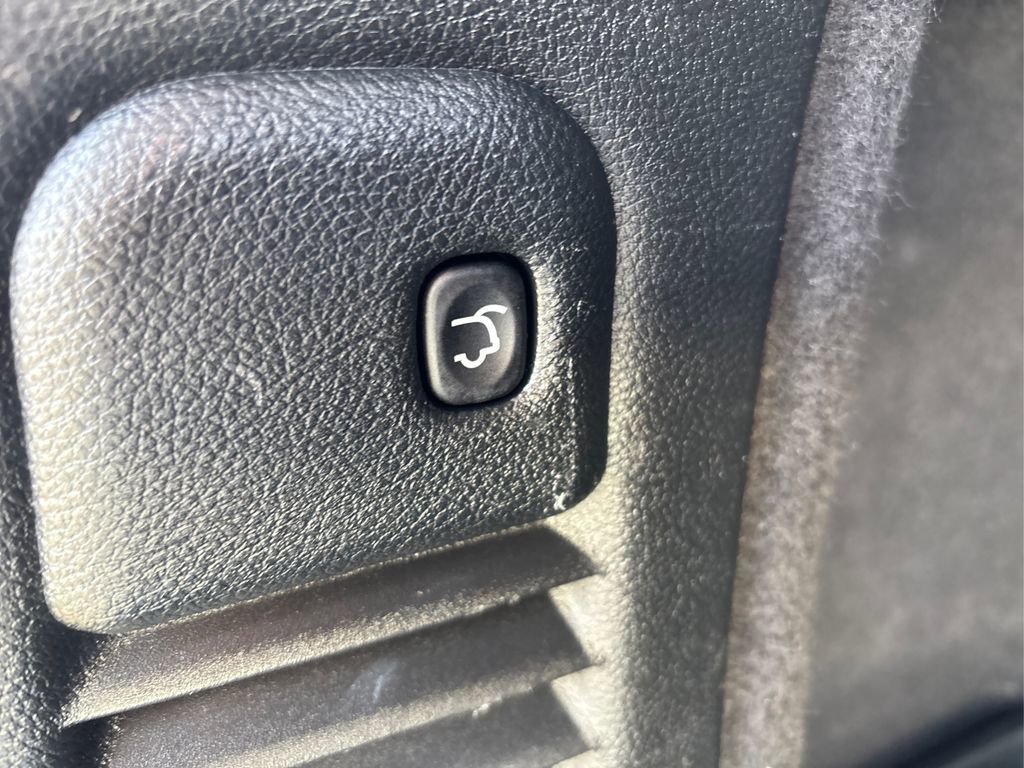 Used 2022 Dodge Durango R/T w/ Blacktop Package image 14