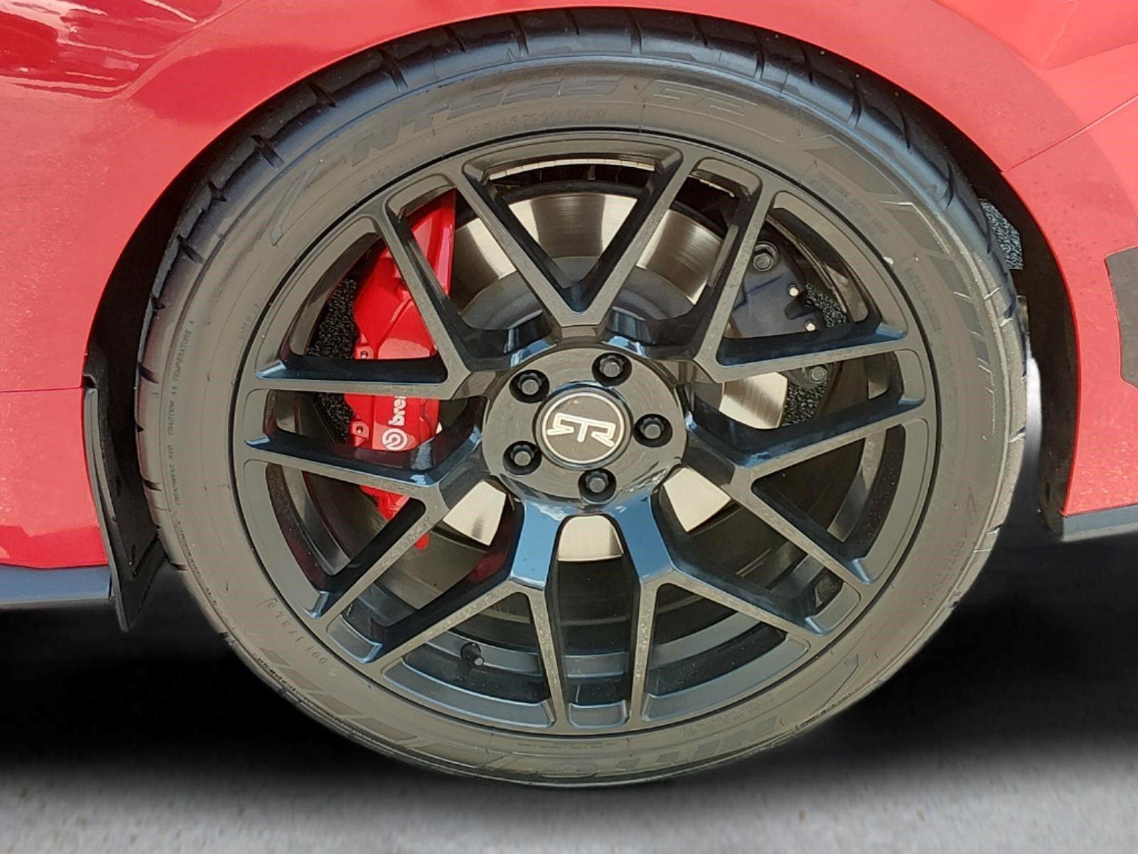 Used 2024 Ford Mustang GT RWD image 16
