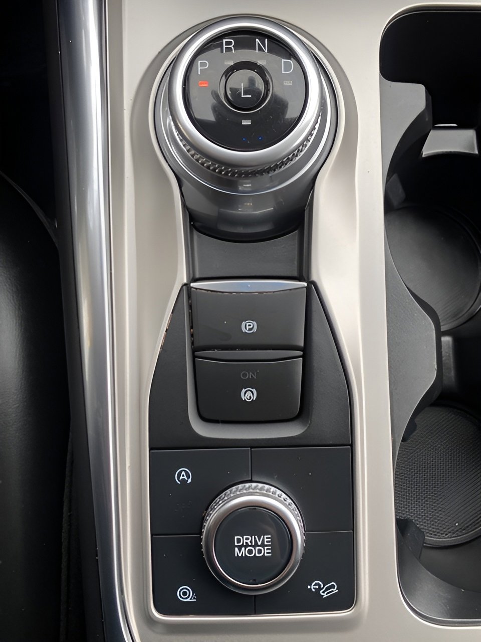 Used 2023 Ford Explorer XLT w/ Equipment Group 202A image 55