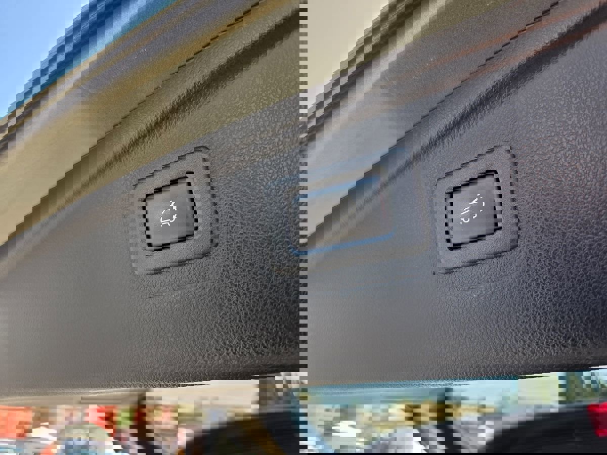 Used 2019 Subaru Outback 3.6R Touring w/ Popular Package #3A image 15