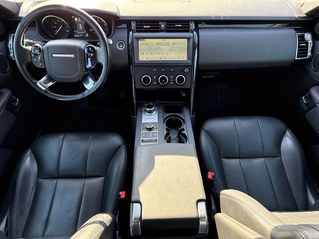 Used 2019 Land Rover Discovery SE image 11
