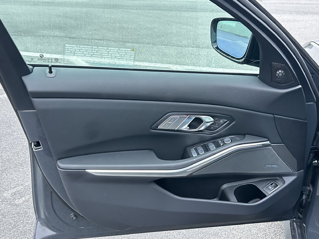 New 2026 BMW 330i Sedan w/ M Sport Package RWD image 11