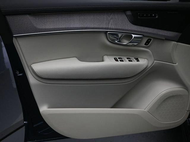 New 2026 Volvo XC90 T8 Ultra w/ Protection Package Premier image 20