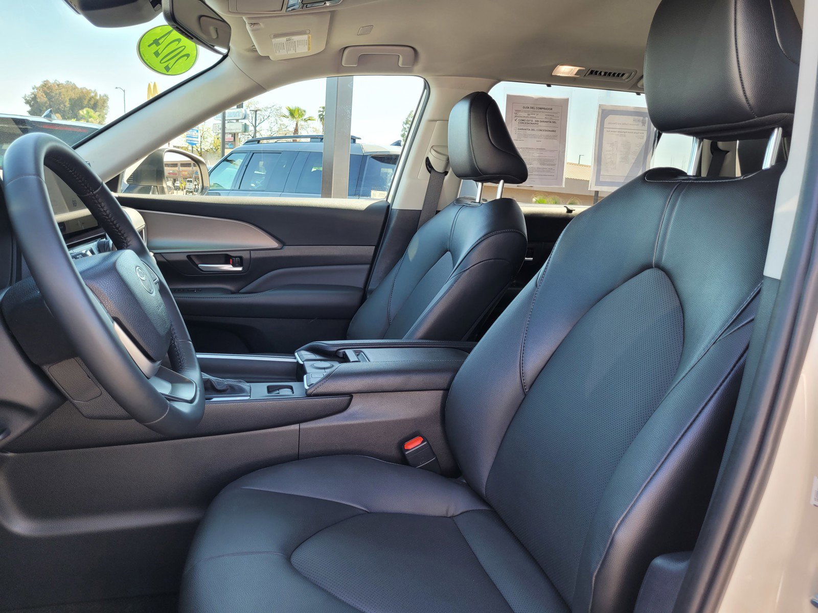 Used 2024 Toyota Grand Highlander XLE image 10