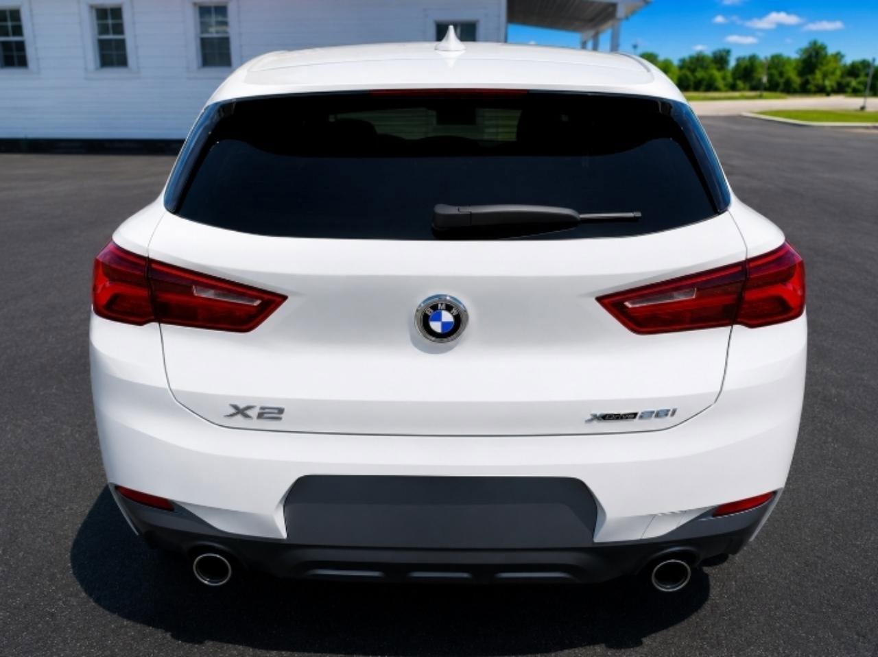 Used 2018 BMW X2 xDrive28i w/ M SportX Package AWD/4WD image 7