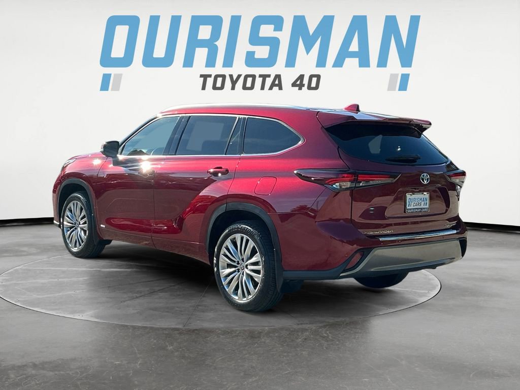 Used 2024 Toyota Highlander Platinum AWD/4WD image 5