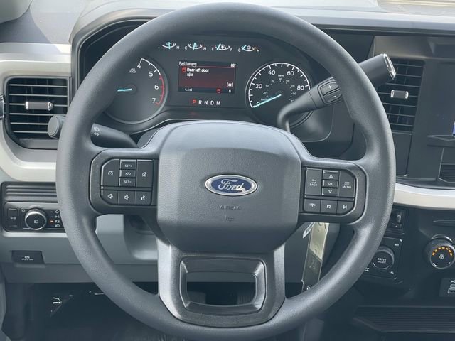 New 2026 Ford F250 4x4 Crew Cab Super Duty image 7