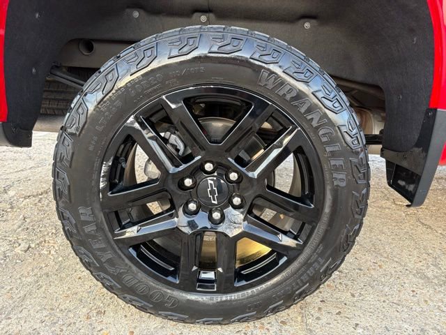 Used 2024 Chevrolet Silverado 1500 LT Trail Boss w/ Convenience Package II image 14