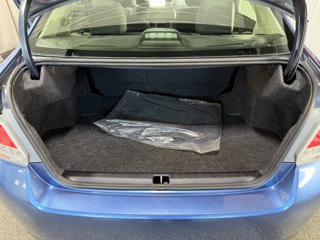 Used 2015 Subaru Impreza 2.0i Limited AWD/4WD image 9