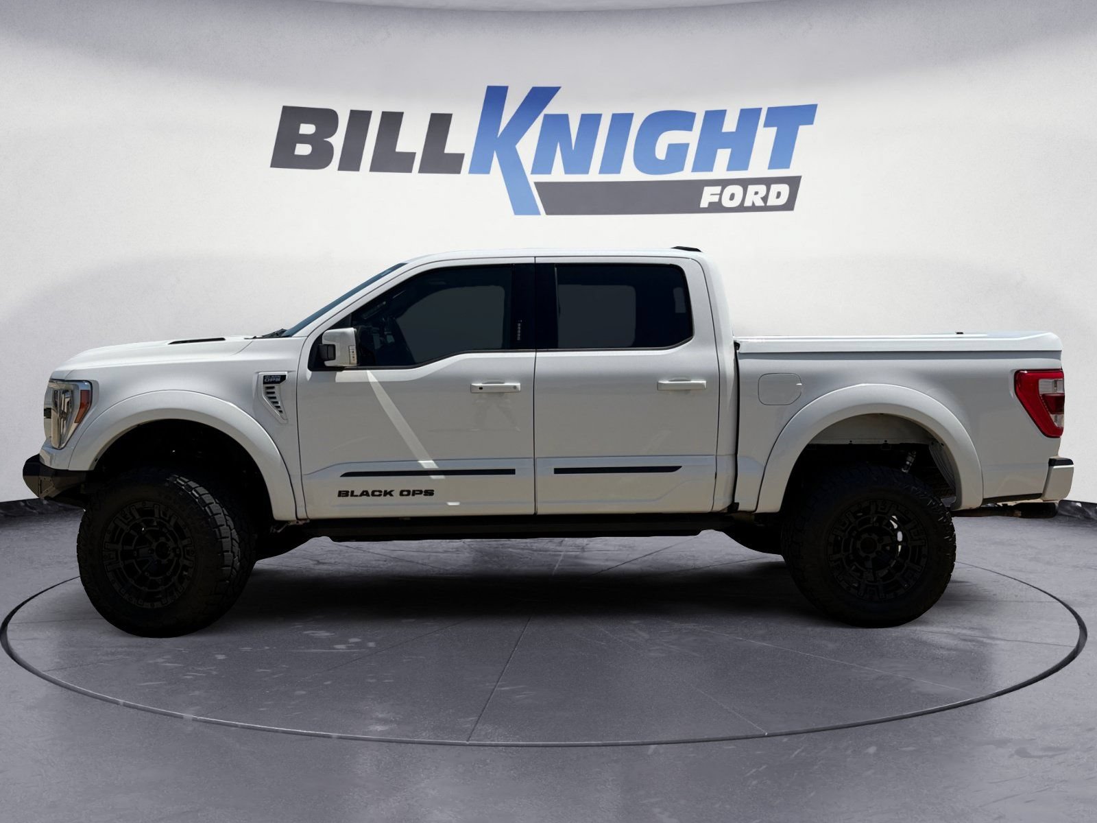 Used 2023 Ford F150 Lariat w/ Equipment Group 502A High AWD/4WD image 2