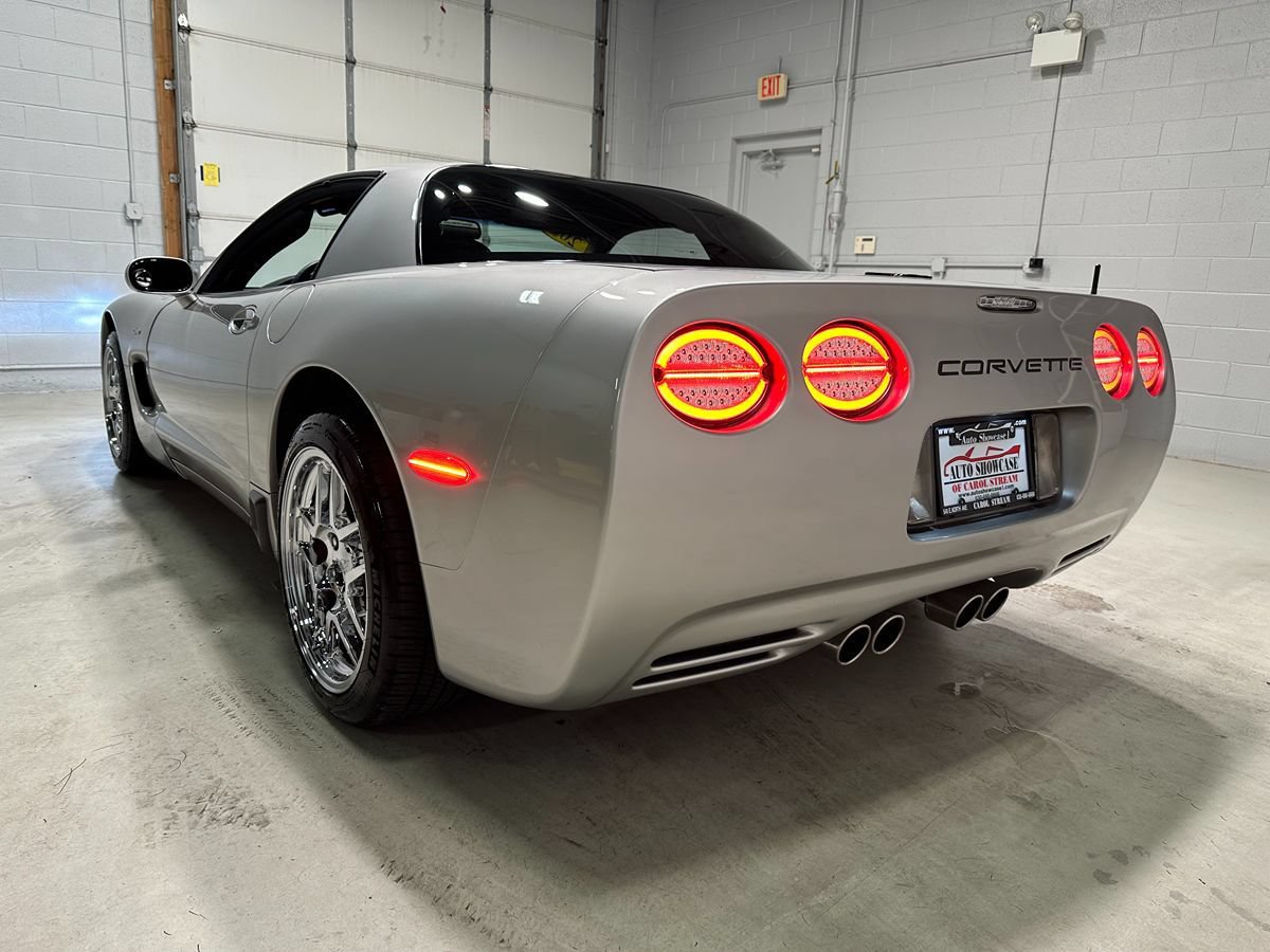 Used 2004 Chevrolet Corvette Z06 w/ Memory Package RWD image 20